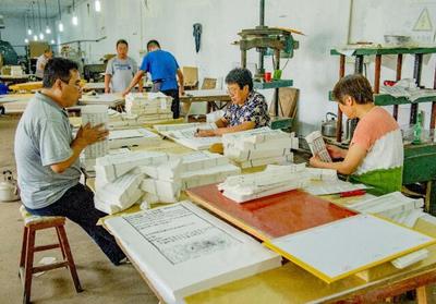 守住一抹墨香 雕出時(shí)代新記憶